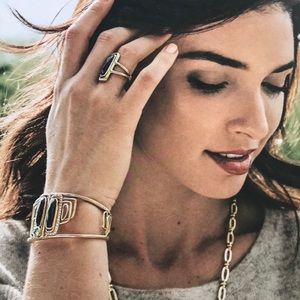 Chloe + Isabel Jewelry - ๐ Aurora Cuff Chloe + Isabel Jewelry - ๐ Aurora Cuff
